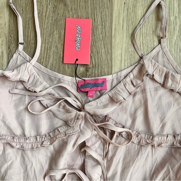 Edikted Juniper Tie Front Ruffled Top - Picture 4 of 5